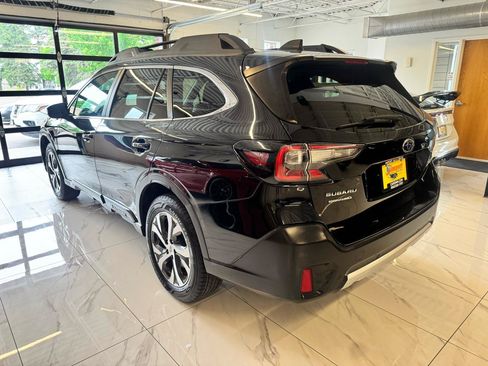 Used 2022 Subaru Outback Limited AWD/4WD image 7