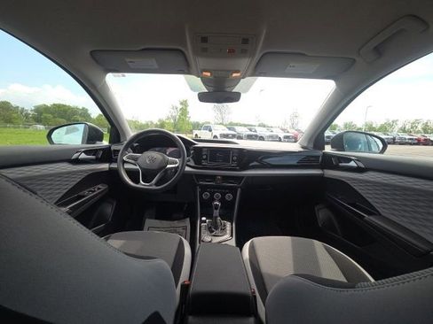 Used 2024 Volkswagen Taos S AWD/4WD image 18