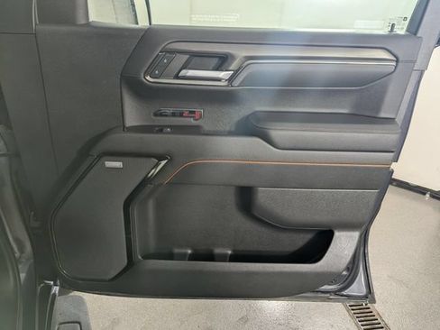 Used 2022 GMC Sierra 1500 AT4 w/ AT4 Premium Package AWD/4WD image 21