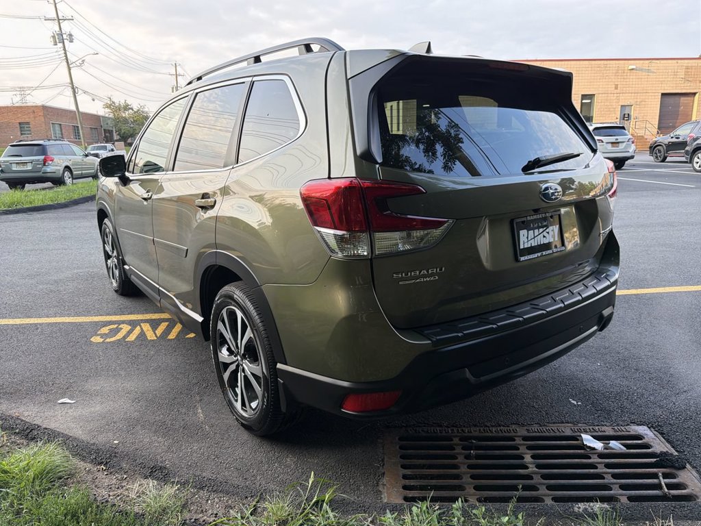 Certified 2022 Subaru Forester Limited AWD/4WD image 6