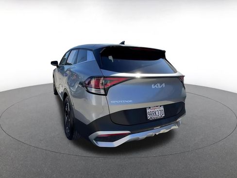 Used 2025 Kia Sportage LX image 11