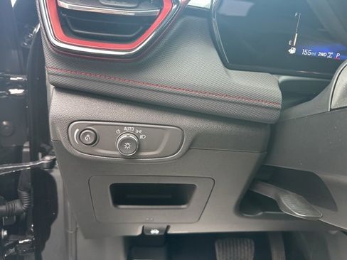 Used 2024 Chevrolet TrailBlazer RS w/ Convenience Package image 21