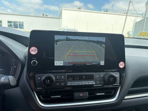 Used 2025 Toyota Grand Highlander FWD image 14