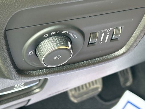 Used 2024 Jeep Grand Cherokee L Summit w/ Advanced Protech Group IV image 41