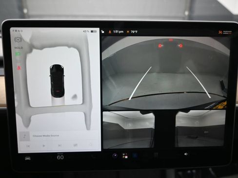 Used 2023 Tesla Model Y Long Range AWD/4WD image 10