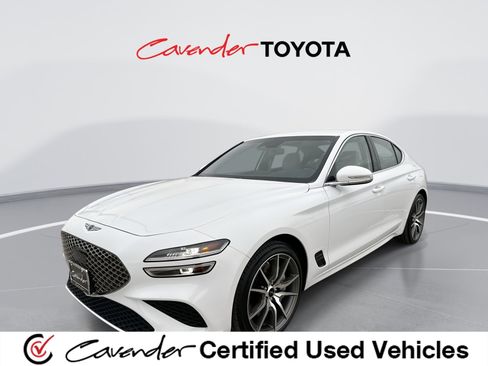 Used 2025 Genesis G70 2.5T image 1