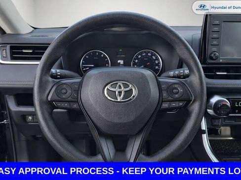 Used 2022 Toyota RAV4 LE image 15