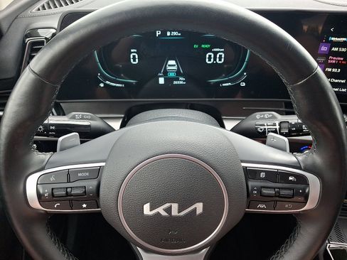 Used 2023 Kia Sportage EX image 19