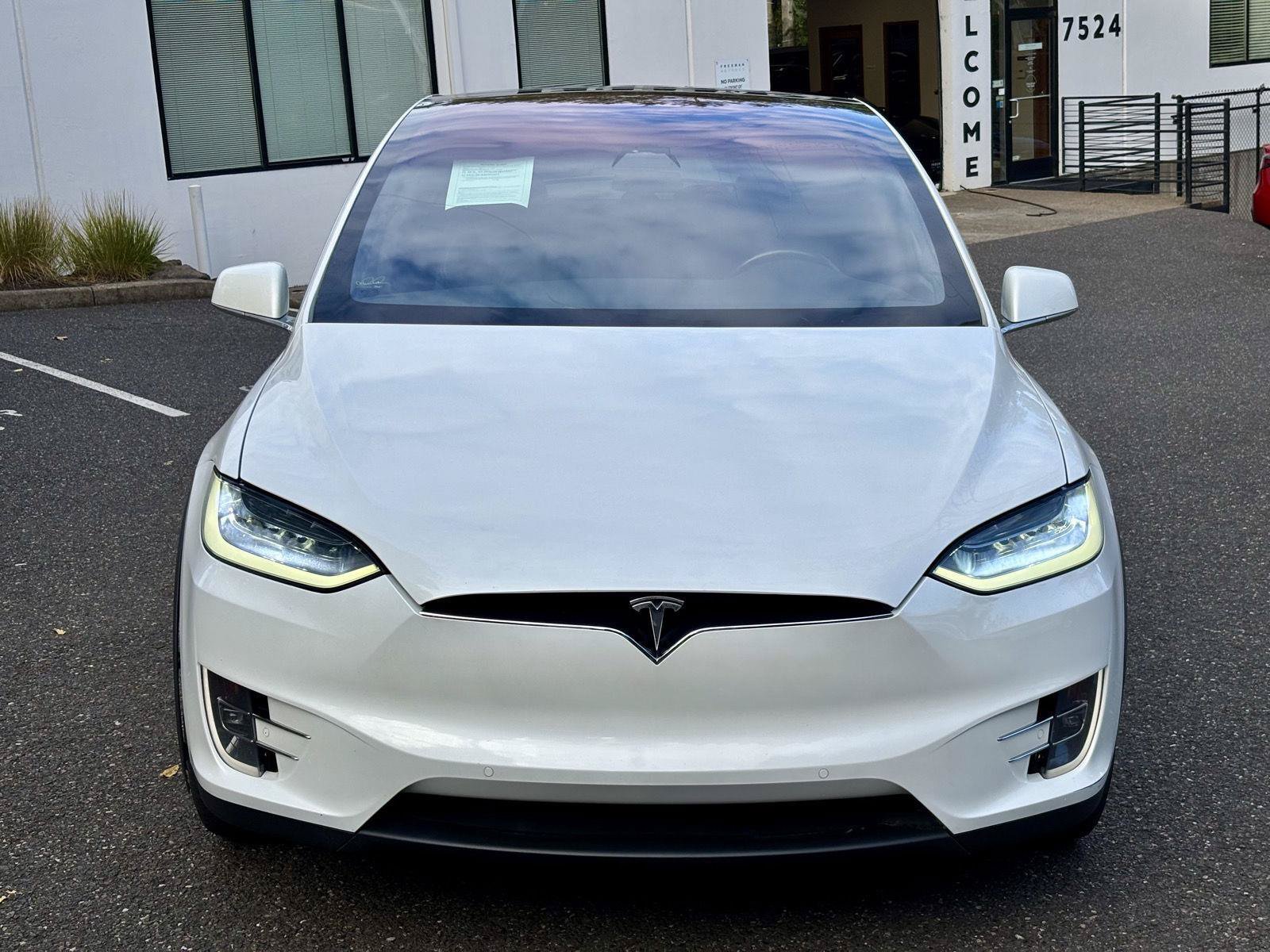 Used 2020 Tesla Model X Performance AWD/4WD image 3