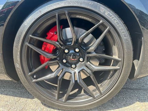 Used 2024 Chevrolet Corvette Z06 RWD image 5