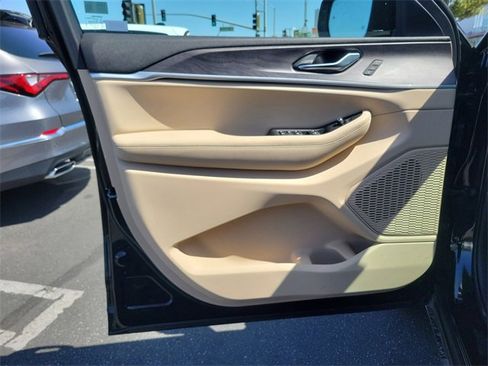 New 2025 Jeep Grand Cherokee L Limited w/ Luxury Tech Group II image 19