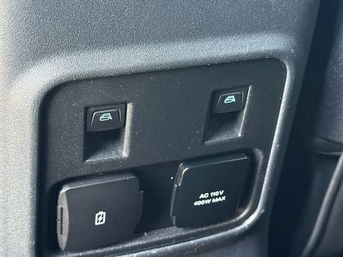 Used 2023 Ford Bronco Badlands AWD/4WD image 11