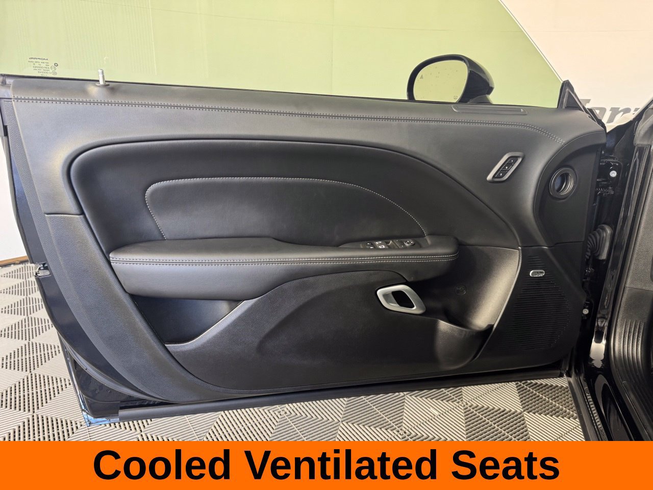 Used 2022 Dodge Challenger R/T Scat Pack RWD image 11