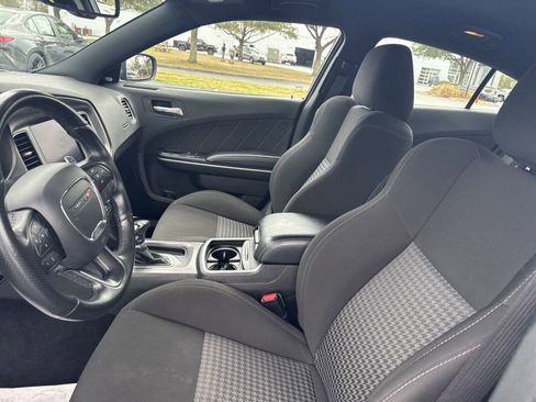 Used 2022 Dodge Charger GT image 13