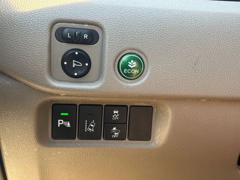 Used 2018 Honda Pilot Touring image 33