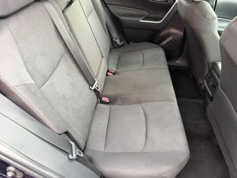 Used 2025 Toyota RAV4 XLE AWD/4WD image 17
