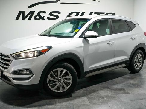 Used 2018 Hyundai Tucson SEL Plus w/ Cargo Package FWD image 2