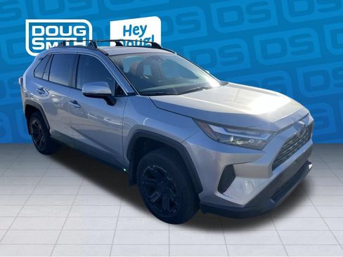 Used 2024 Toyota RAV4 XLE w/ Convenience Package AWD/4WD image 7