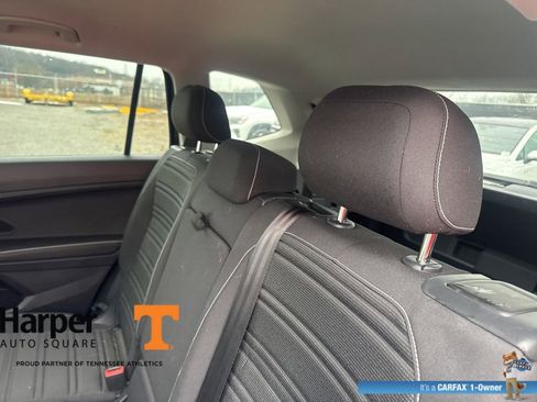 Used 2024 Volkswagen Tiguan S image 9