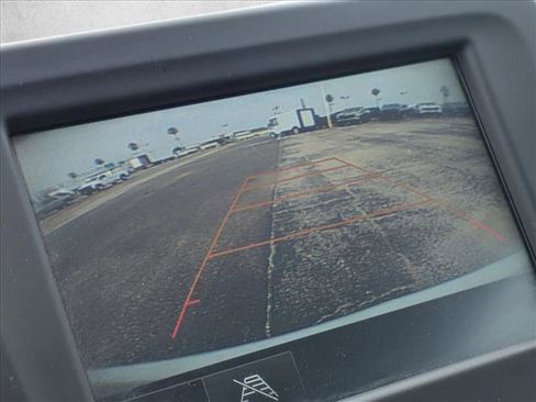 Used 2018 Chevrolet Equinox LS FWD image 12