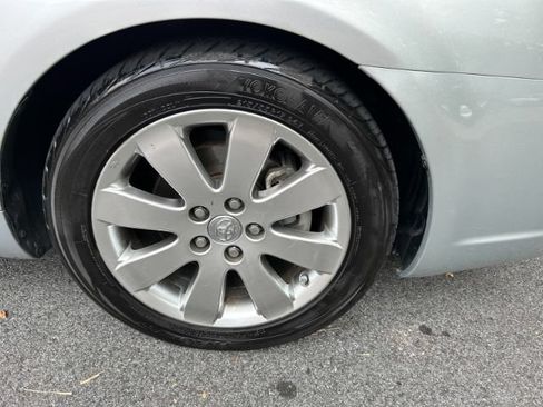Used 2007 Toyota Avalon XLS FWD image 34