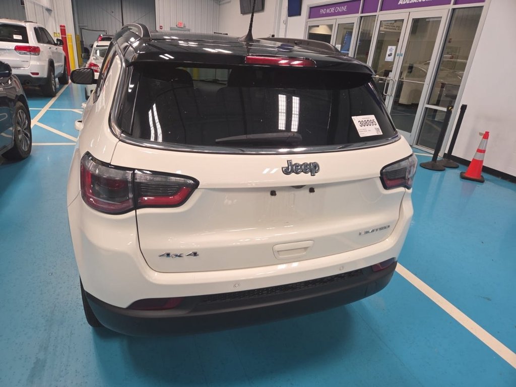 Used 2018 Jeep Compass Limited w/ Navigation Group AWD/4WD image 4