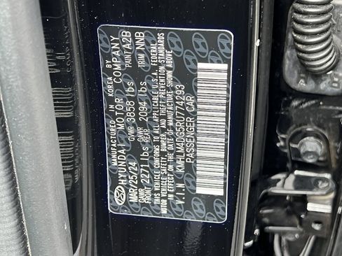 Used 2024 Hyundai Elantra SEL FWD image 29