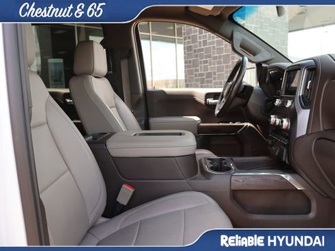 Used 2019 GMC Sierra 1500 SLT w/ SLT Premium Plus Package AWD/4WD image 10