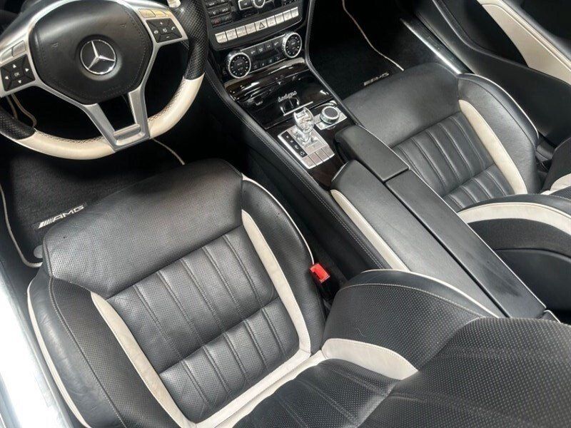 Used 2015 Mercedes-Benz SL 550 w/ White Arrow Edition image 19
