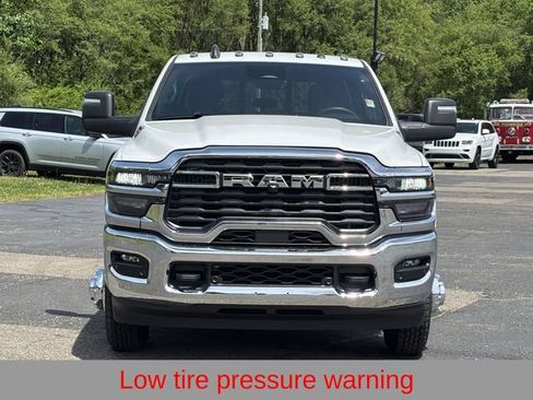 New 2026 RAM 3500 Tradesman AWD/4WD image 31