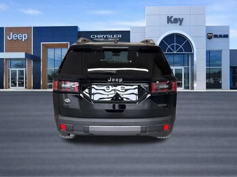 New 2026 Jeep Cherokee Overland image 7