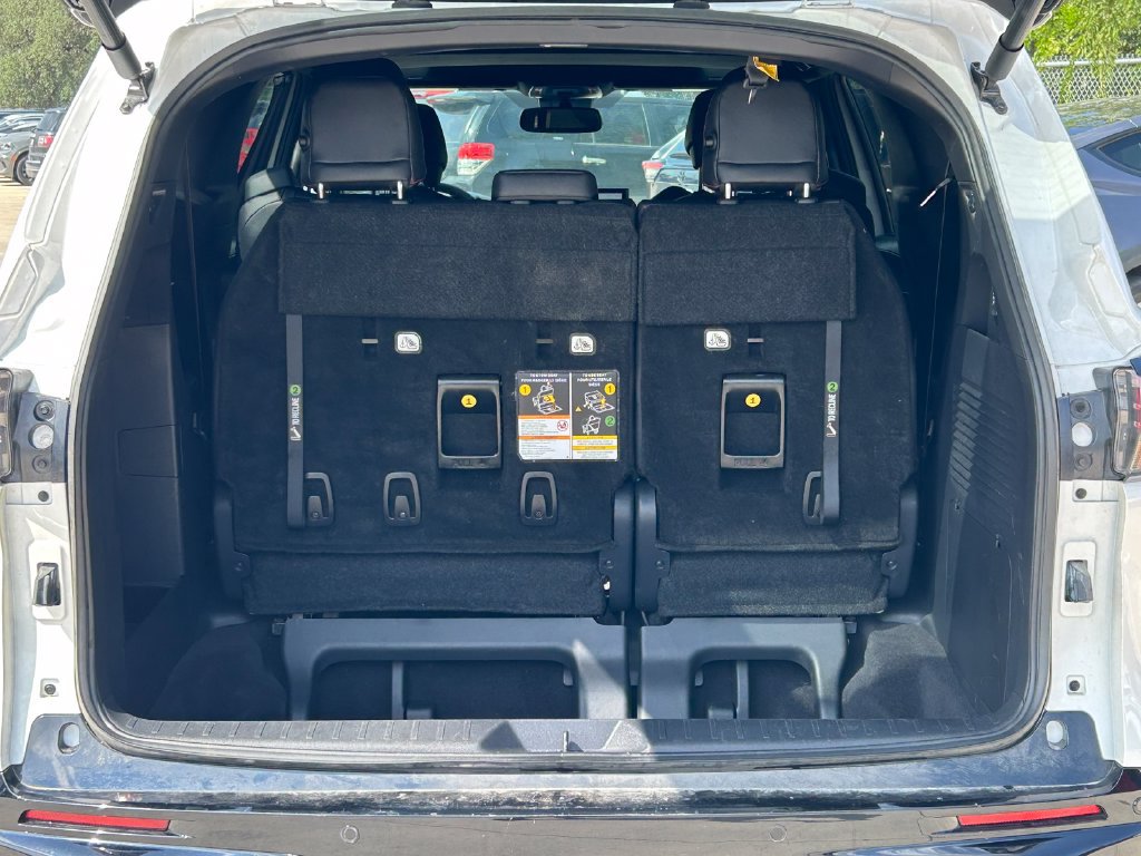 Certified 2025 Toyota Sienna XSE w/ XSE Plus Package FWD image 15