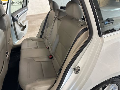 Used 2015 Volkswagen Golf TDI SE image 30