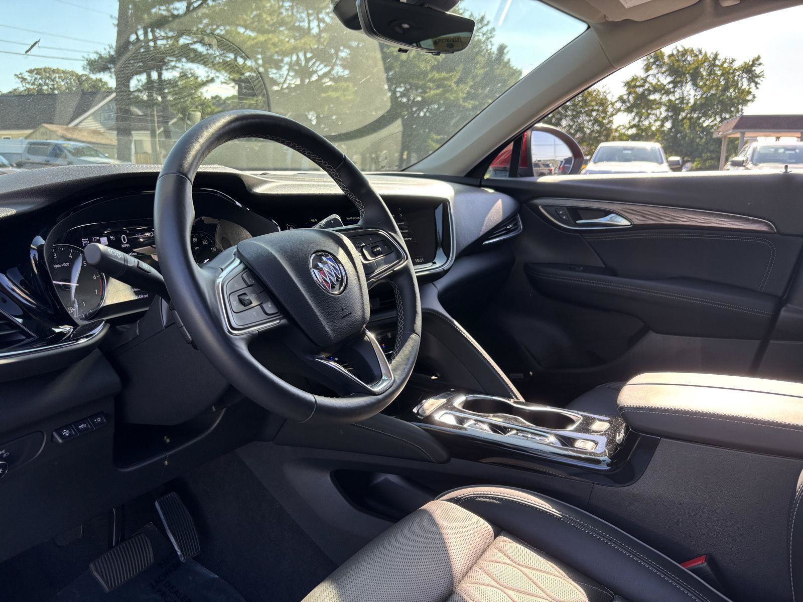 Used 2023 Buick Envision Avenir AWD/4WD image 18