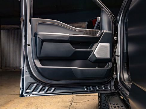 Used 2025 Ford F150 Raptor AWD/4WD image 28