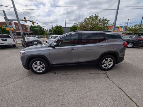 Used 2018 GMC Terrain SLE w/ Infotainment Package I image 9