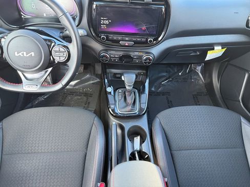 Used 2025 Kia Soul GT-Line image 11