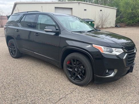 Used 2020 Chevrolet Traverse Premier w/ Redline Edition AWD/4WD image 11
