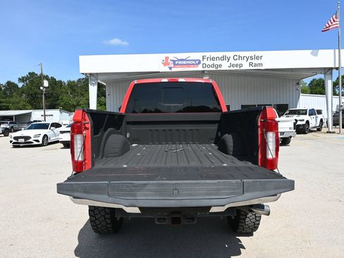 Used 2017 Ford F250 Lariat w/ Lariat Ultimate Package AWD/4WD image 29