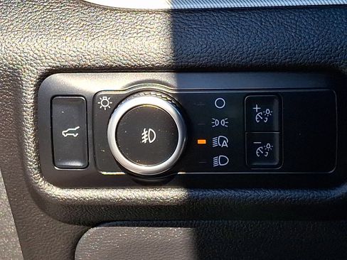 Certified 2023 Ford Explorer XLT w/ Equipment Group 202A AWD/4WD image 28