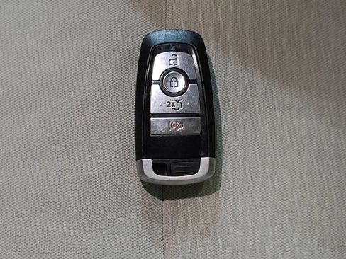 Used 2019 Ford Fusion SE w/ Equipment Group 151A image 32