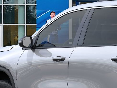 New 2026 Chevrolet Traverse LT FWD image 14
