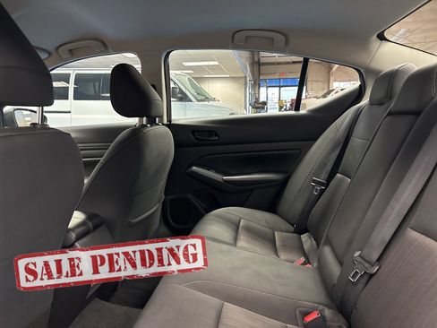 Used 2024 Nissan Altima 2.5 SV image 18