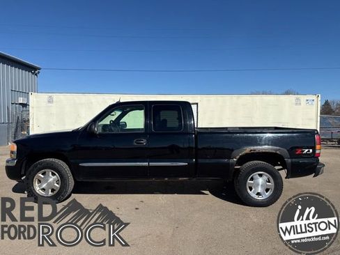 Used 2005 GMC Sierra 1500 SLT w/ Light Duty Power Package AWD/4WD image 4