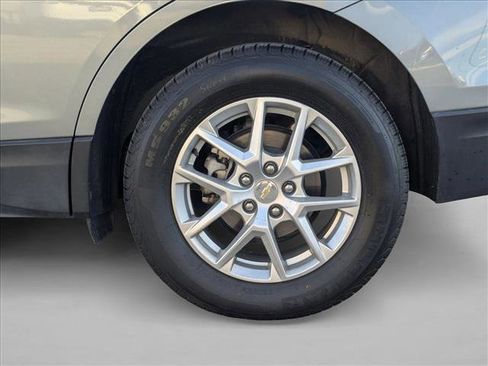 Used 2024 Chevrolet Equinox LT image 23