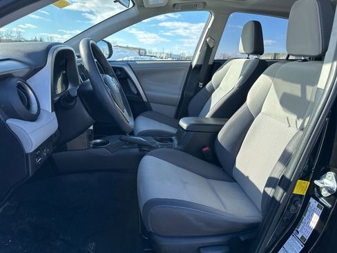 Used 2013 Toyota RAV4 XLE image 14