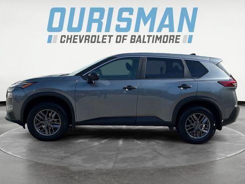 Used 2023 Nissan Rogue S AWD/4WD image 3