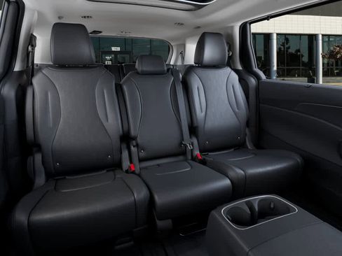 New 2026 Kia Carnival SX FWD image 16