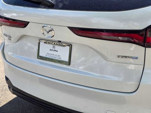 Used 2024 MAZDA CX-90 Plug-In Hybrid w/ Preferred AWD/4WD image 14