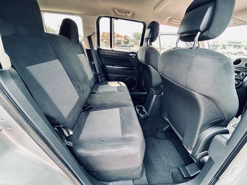 Used 2011 Jeep Patriot Latitude image 30